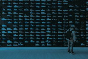 Link to It’s time to bring back the small moments that make shopping feel human again.