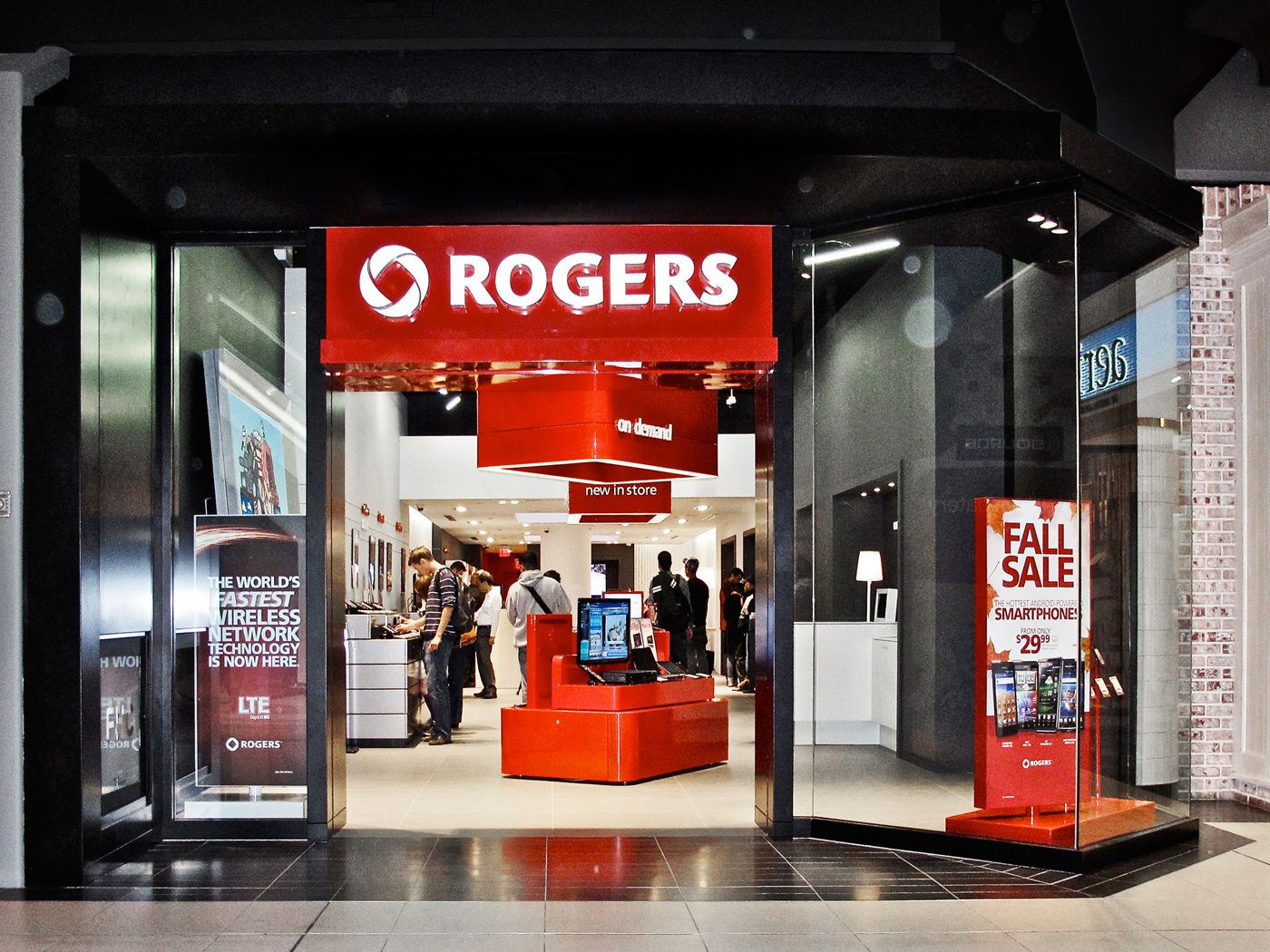 2.3-A-Rogers-Store